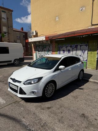 FORD FOCUS TITANIUM