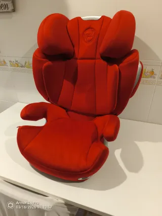 2 Sillas de coche Cybex rojas 2 -60€ 1 -40€