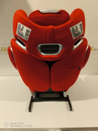 2 Sillas de coche Cybex rojas 2 -60€ 1 -40€