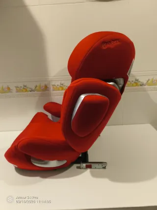 2 Sillas de coche Cybex rojas 2 -60€ 1 -40€