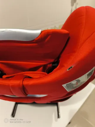 2 Sillas de coche Cybex rojas 2 -60€ 1 -40€
