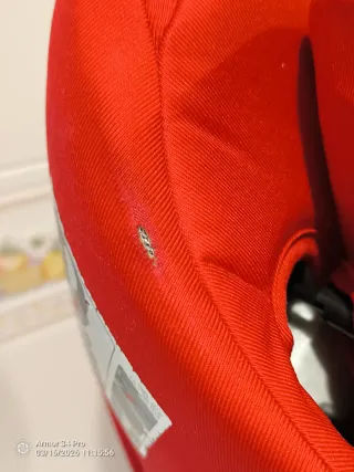 2 Sillas de coche Cybex rojas 2 -60€ 1 -40€