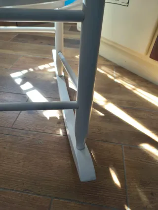 Sedia a dondolo con cuscino patchwork