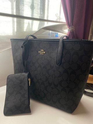 Bolso Negro Coach con Monedero