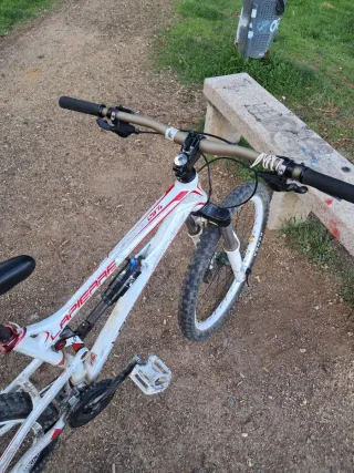 Bicicleta Enduro