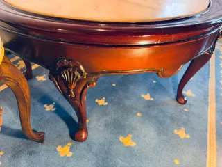 Mesa auxiliar estilo oriental para sala de Te.