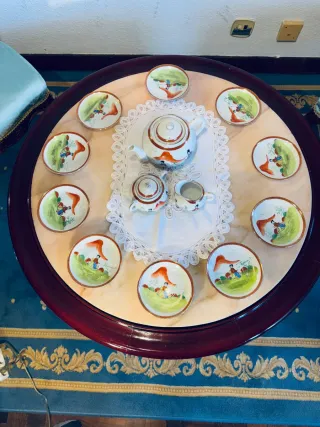 Mesa auxiliar estilo oriental para sala de Te.