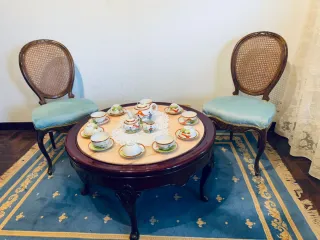Mesa auxiliar estilo oriental para sala de Te.