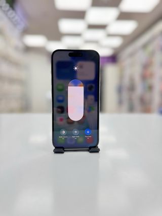 iPhone 15 128GB Plata Seminuevo