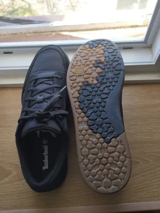 Zapatillas New Balance grises y negras