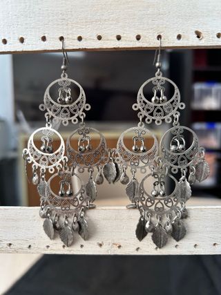 Pendientes largos plateados atrapasueños