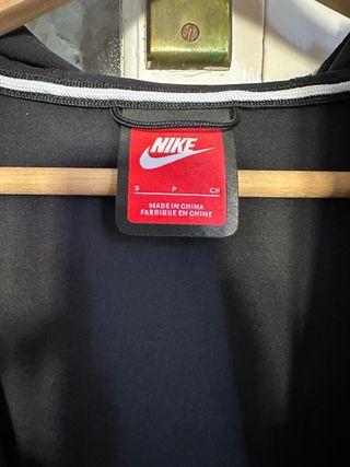 Chaqueta Nike Tech Talla S Negra