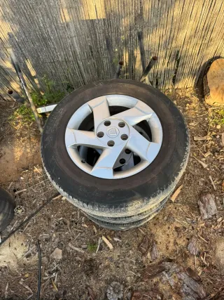 Neumáticos+Llantas 16 Dacia Duster Michelin Ruedas