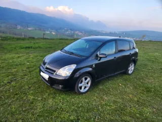 Toyota corrola verso 2006