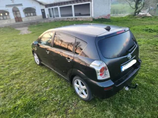 Toyota corrola verso 2006