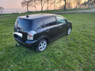 Toyota corrola verso 2006