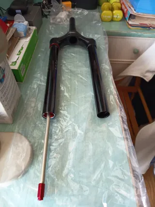 Puente y barras RockShox Lyrik 29 42mm Offset