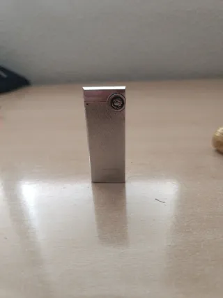 Mechero de colección plateado