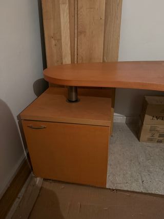 Mesa de despacho madera y metal