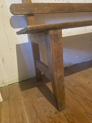 Banco rústico de madera