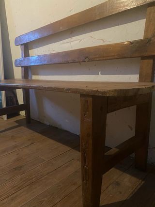 Banco rústico de madera