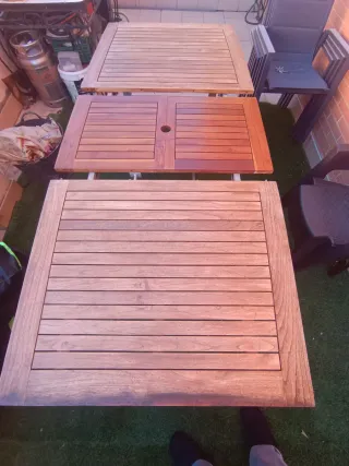 Mesa de jardín de madera