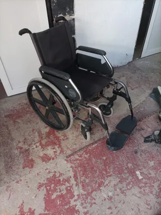 Silla con ruedas ,