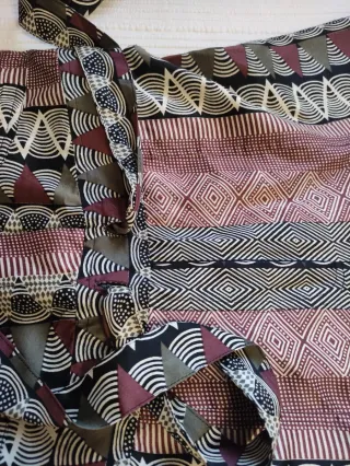 Mono corto estampado asimétrico