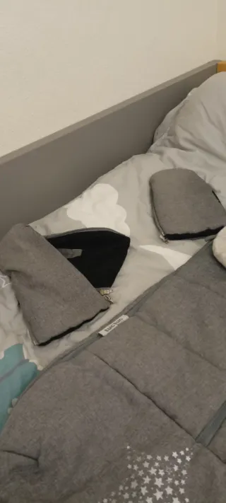 Saco Tuc Tuc estrellas gris para silla de paseo