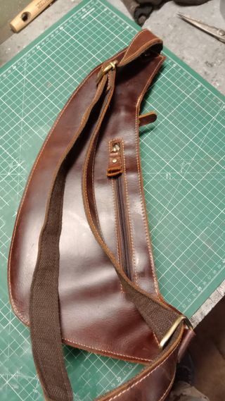 Bolso bandolera de cuero