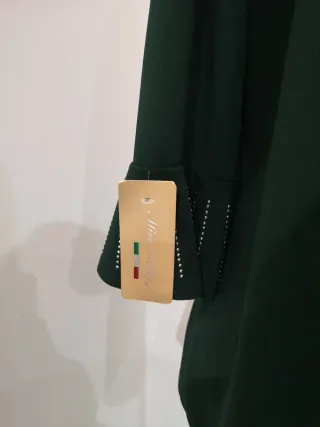 Blusa verde con maniche strass taglia unica