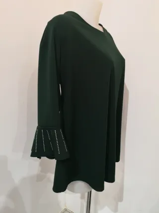 Blusa verde con maniche strass taglia unica