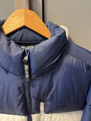 Chaqueta Hollister acolchada tricolor