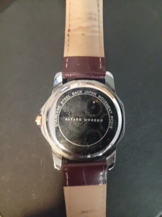 Reloj Álvaro Moreno Marrón y Dorado