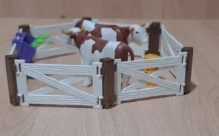 Playmobil Granja con Vacas y Accesorios