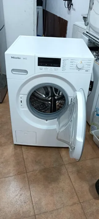 LAVADORA CARGA FRONTAL MIELE 8 KG A+ RPM 1600