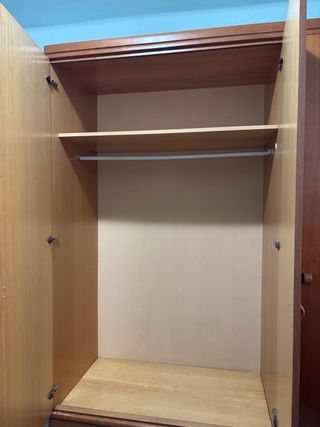 Armario de madera 3 puertas con cajones