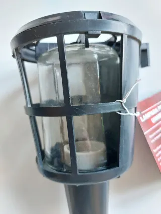 Lampada portatile universale nuova con cartellino.