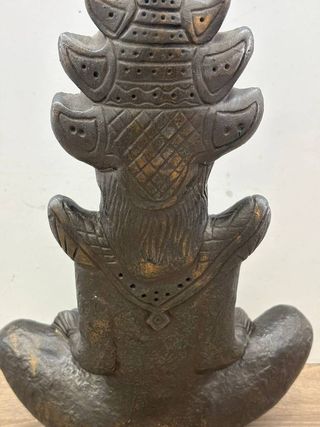 FIGURA DE ESTILO ORIENTAL