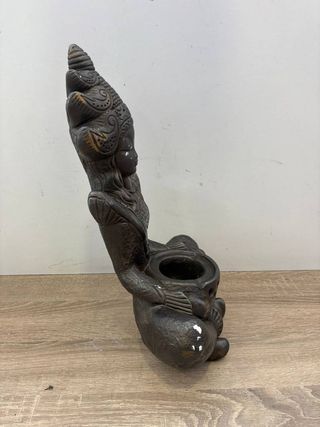 FIGURA DE ESTILO ORIENTAL