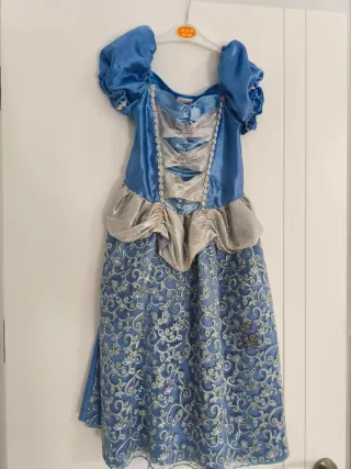 Lote 8 disfraces infantiles 3-7 años