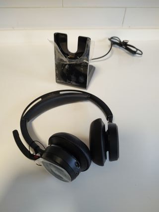Auriculares Poly Voyager 4320 UC + Base