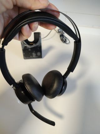 Auriculares Poly Voyager 4320 UC + Base