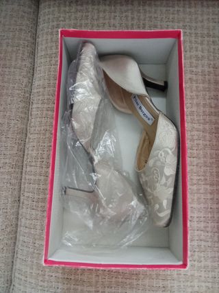 Zapatos de tacón nº35 marca Pilar Burgos