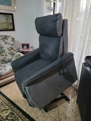 Sillón reclinable eléctrico gris