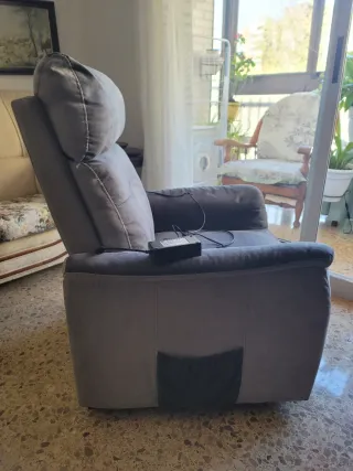 Sillón reclinable eléctrico gris