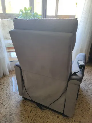 Sillón reclinable eléctrico gris