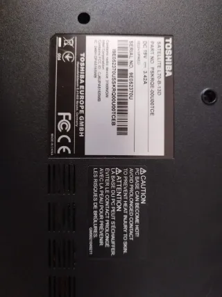 Portátil Toshiba Satellite L70-B-13D