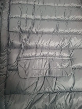 Chaqueta Benetton negra acolchada