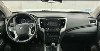 Mitsubishi L 200 76000KM PRECIO + IVA DEDUCIBLE